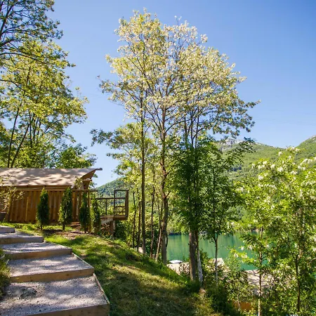 Glamping Bagrem Campo de lujo Jablanica