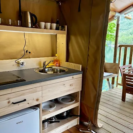 Glamping Bagrem Campo de lujo