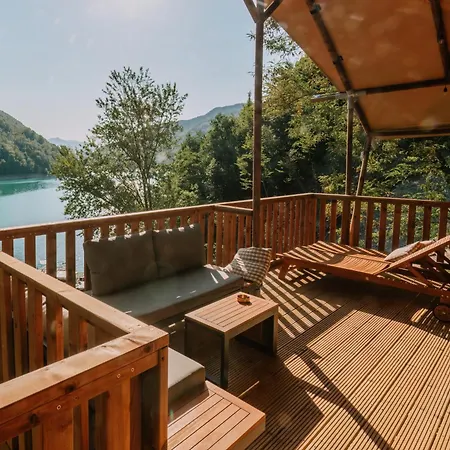 Luxusní stan Glamping Bagrem *